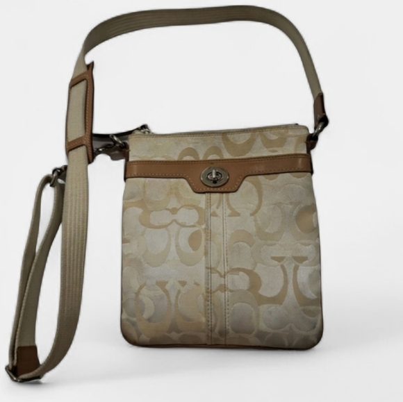 Coach Swing Pack Yellow Canvas Leather Messenger Crossbody Purse #41256 - Picture 10 of 10